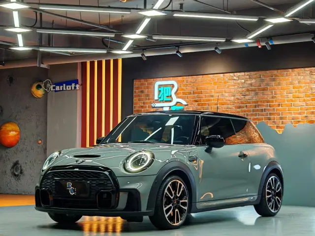 MINI Hatch — Фото автомобиля 3