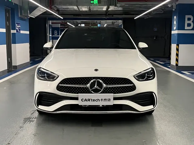 Mercedes-Benz C-Class — Фото автомобиля 2