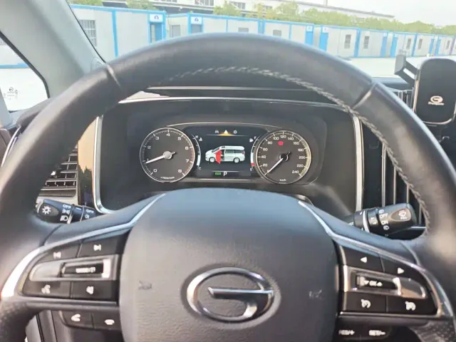 GAC Trumpchi M8 — Фото автомобиля 3