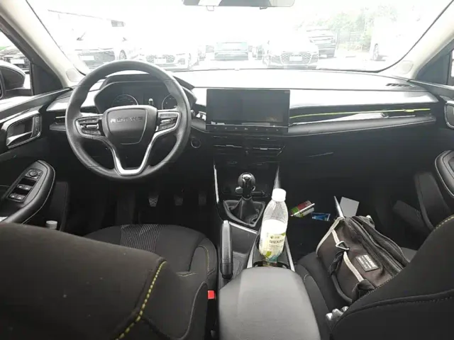 Roewe i5 — Фото автомобиля 13