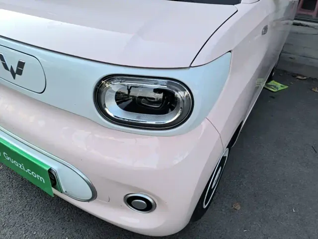 Wuling Hongguang Mini EV — Фото автомобиля 23