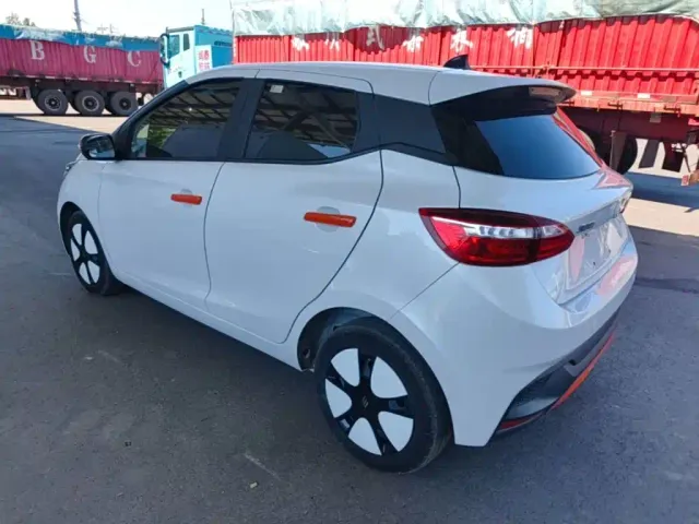 JMEV EV3 — Фото автомобиля 22