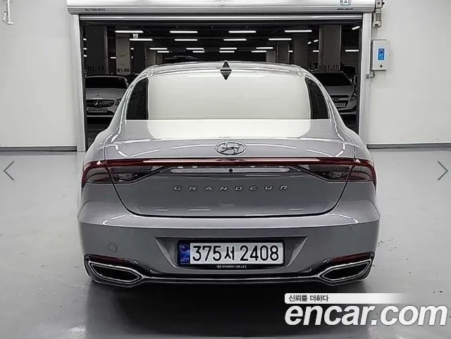 Hyundai Grandeur Grandeur (New) — Фото автомобиля 3
