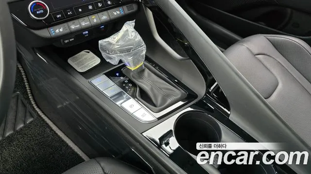 Hyundai Avante CN7 — Фото автомобиля 9