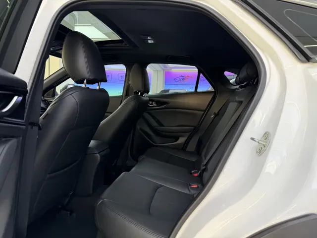 Mazda CX-4 — Фото автомобиля 7