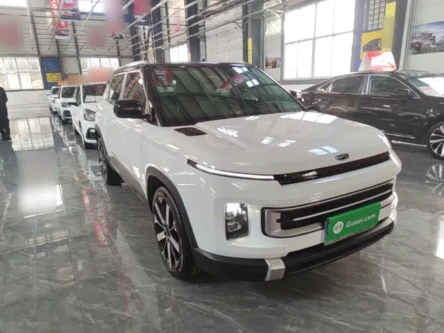 Geely ICON — Фото автомобиля 3