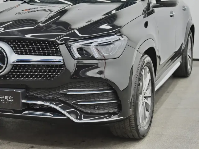 Mercedes-Benz GLE-Class — Фото автомобиля 27