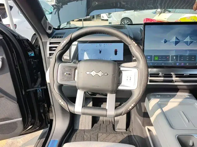 BYD FangChengBao Titanium 7 — Фото автомобиля 10