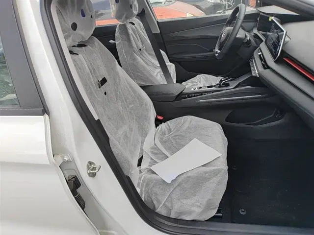 Geely Binrui — Фото автомобиля 24