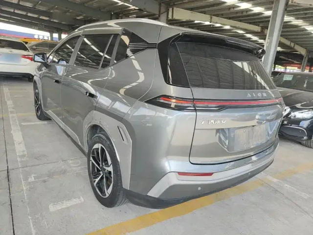 GAC Aion Y — Фото автомобиля 4