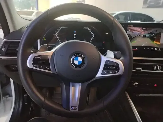 BMW 3 Series — Фото автомобиля 10