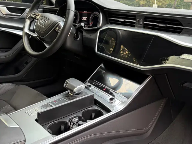 Audi A7L — Фото автомобиля 12