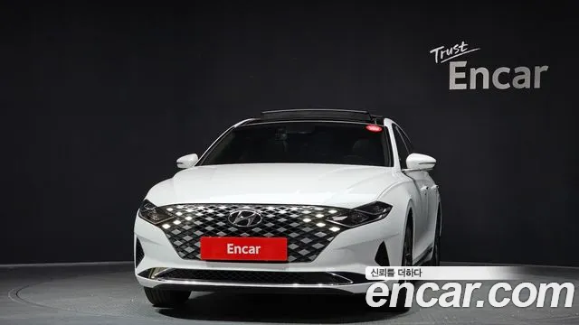 Hyundai Grandeur Новый Grandeur IG 3.0 LPi (Для проката) — Фото автомобиля 3