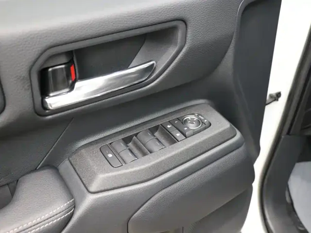 Toyota Prado — Фото автомобиля 11