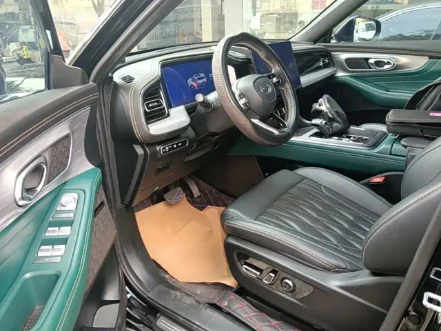 GAC Trumpchi GS8 — Фото автомобиля 15