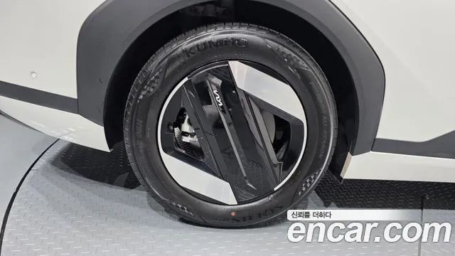 Kia EV4 — Фото автомобиля 4