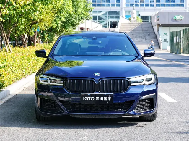 BMW 5 Series — Фото автомобиля 2