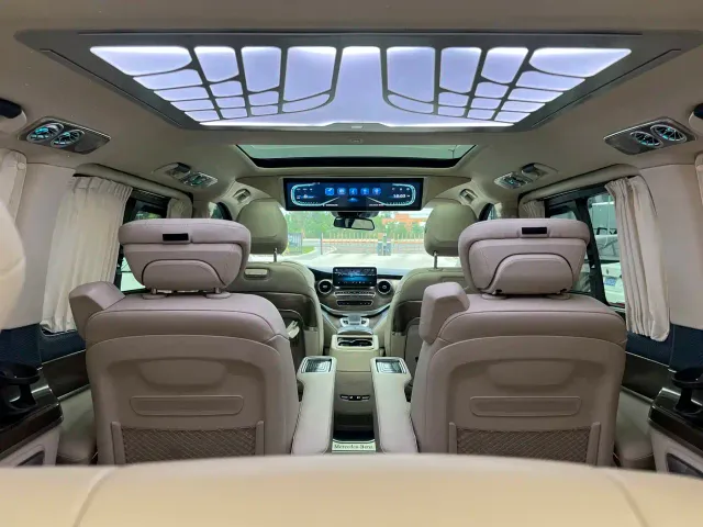 Mercedes-Benz V-Class — Фото автомобиля 9