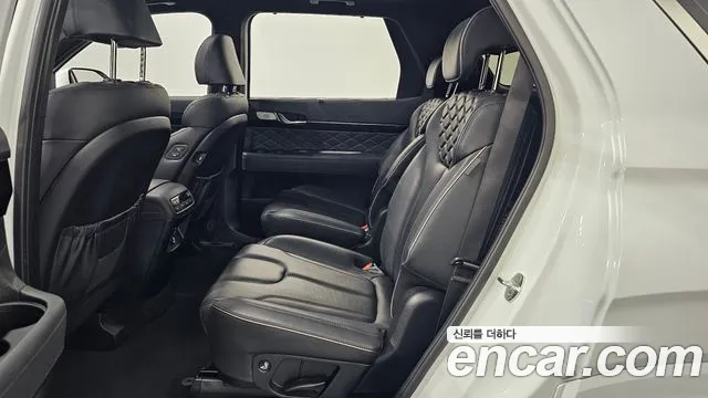 Hyundai Palisade Palisade Дизель 2.2 2WD — Фото автомобиля 23