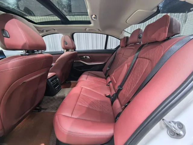 BMW i3 — Фото автомобиля 10