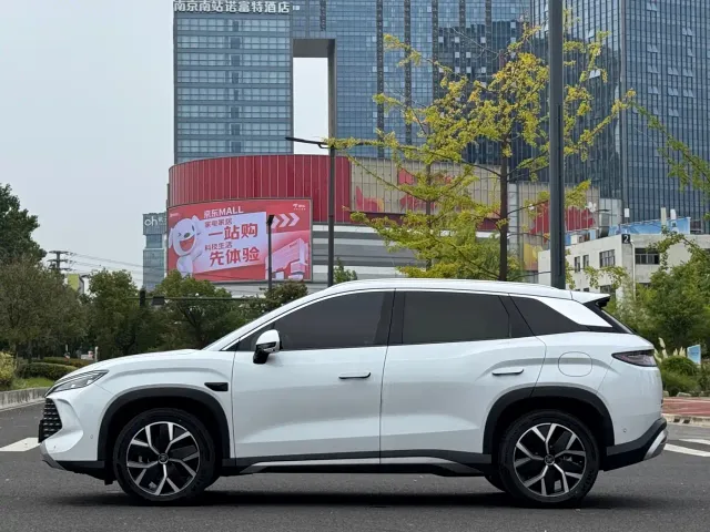 BYD Song L DM-i — Фото автомобиля 14
