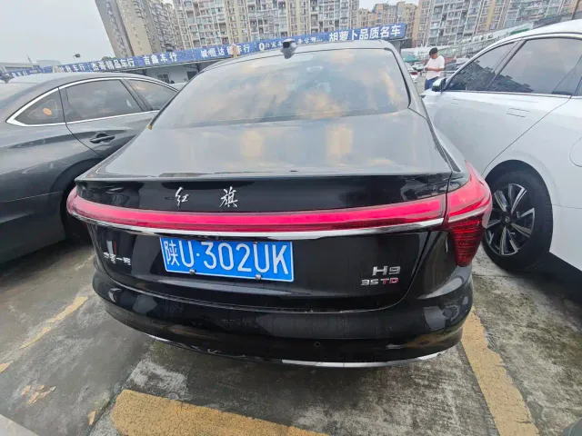 Hongqi H5 — Фото автомобиля 15