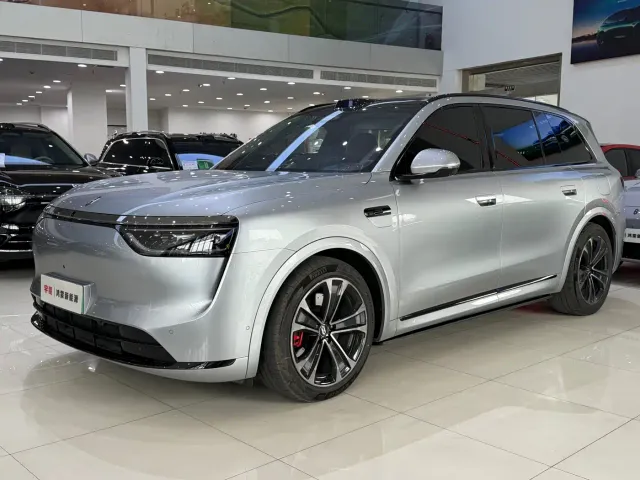 Фотография автомобиля — Aito M8