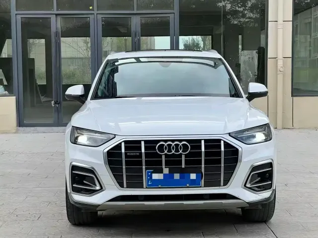 Audi Q5L — Фото автомобиля 2