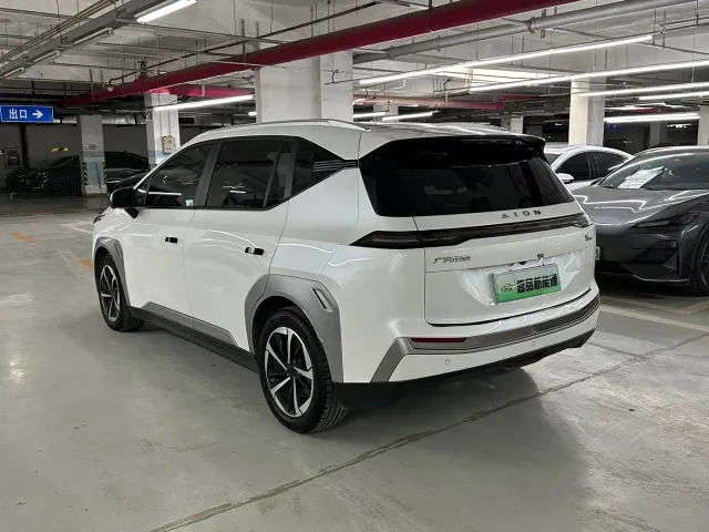 GAC Aion Y — Фото автомобиля 4
