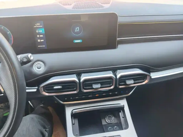 Jetour X70 Plus — Фото автомобиля 12