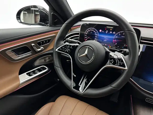 Mercedes-Benz E-Class — Фото автомобиля 9