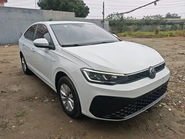 Volkswagen Lavida — Фото автомобиля 3