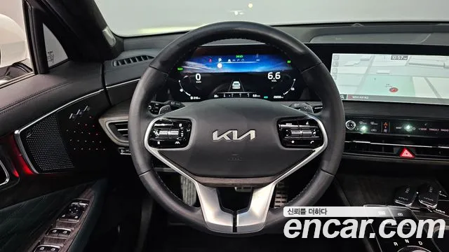 Kia K8 — Фото автомобиля 12