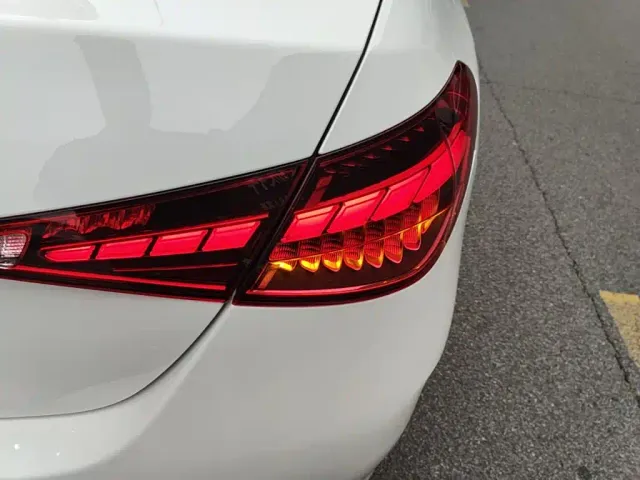 Mercedes-Benz C-Class — Фото автомобиля 7