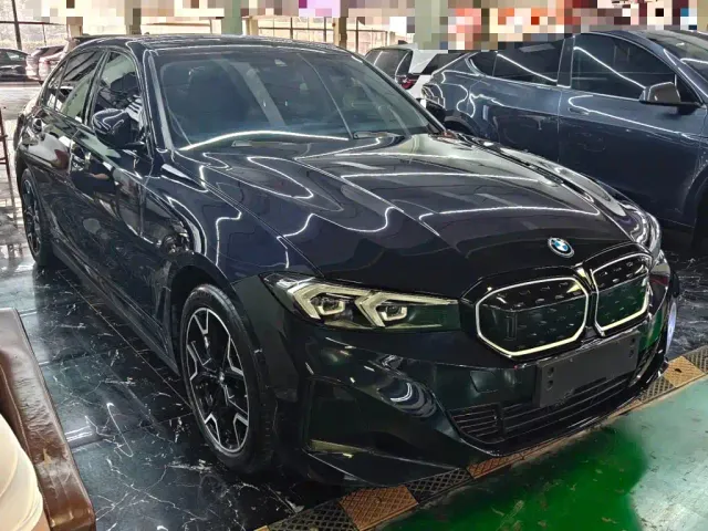 BMW i3 — Фото автомобиля 3