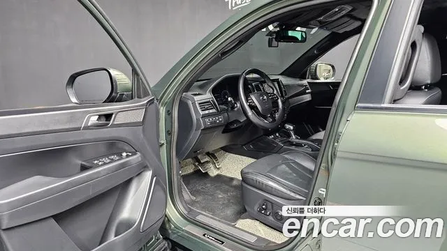 KG_Mobility_Ssangyong Rexton Новый Rexton Sport Khan Дизель 2.2 4WD — Фото автомобиля 10