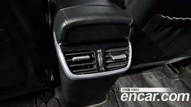 Hyundai Grandeur Premium — Фото автомобиля 30