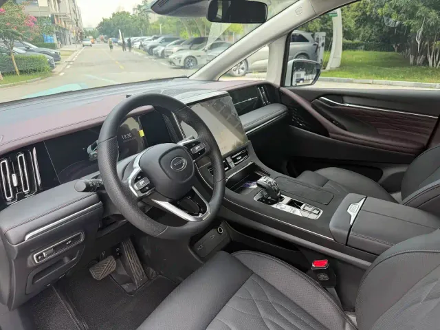 GAC Trumpchi M8 — Фото автомобиля 15