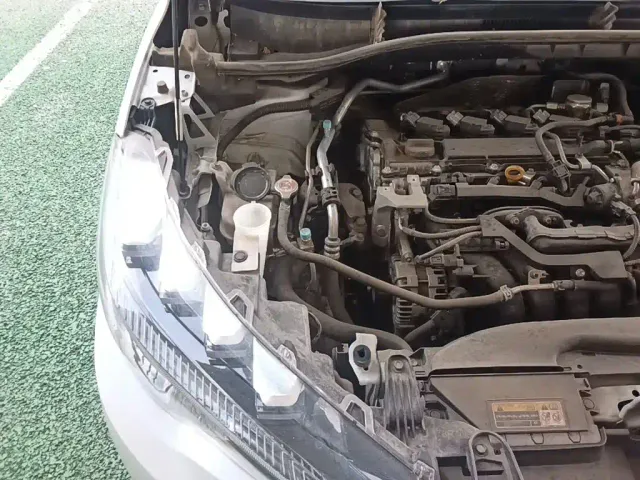 Toyota Frontlander 2023 2.0L CVT Luxury Edition — Фото автомобиля 20