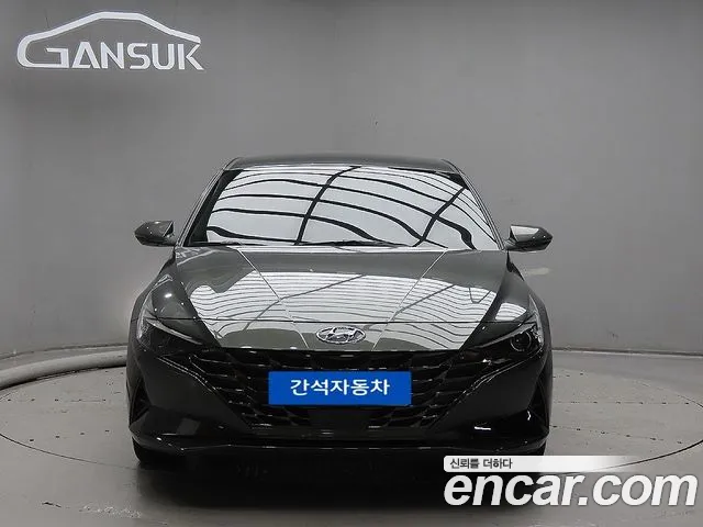 Hyundai AVANTE Avante (CN7) — Фото автомобиля 3