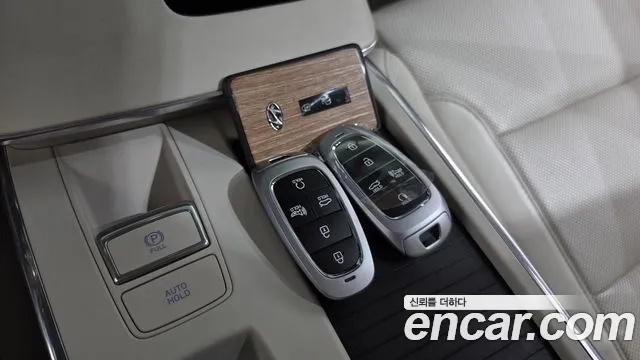 Hyundai Grandeur (New) Hybrid — Фото автомобиля 15
