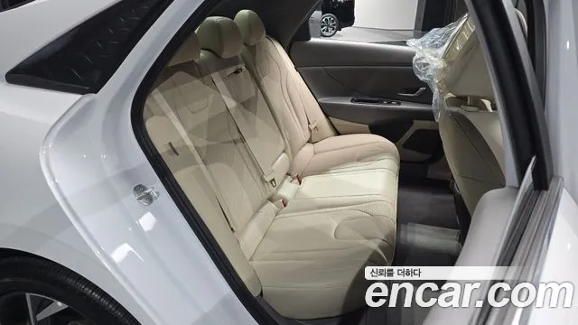 Hyundai Avante — Фото автомобиля 17