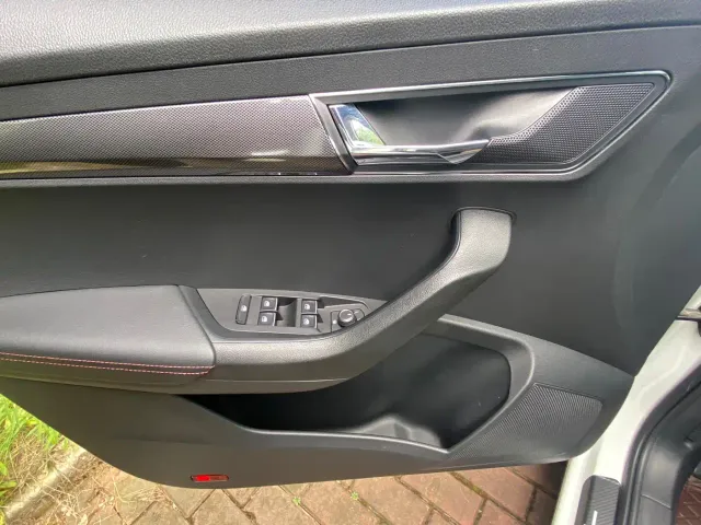 Skoda Karoq — Фото автомобиля 9