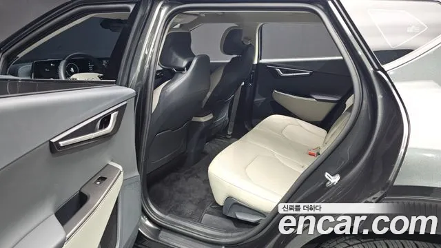 Kia EV6 — Фото автомобиля 12