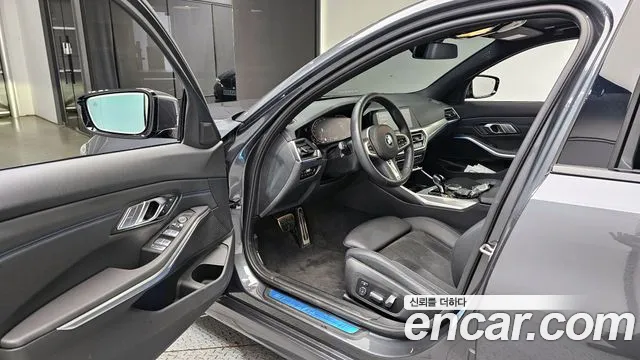 BMW 3-Series 3 серия (G20) 320i M Sport — Фото автомобиля 11