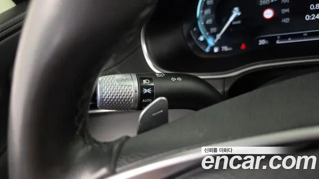 Genesis GV80 — Фото автомобиля 27