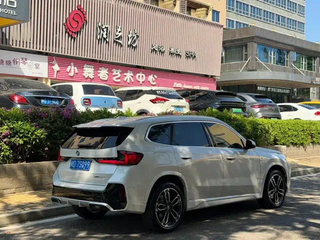 BMW X1 — Фото автомобиля 9
