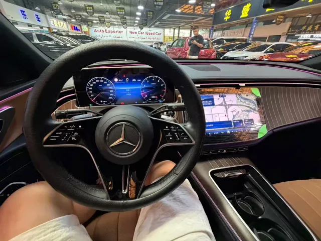 Mercedes-Benz E-Class — Фото автомобиля 9