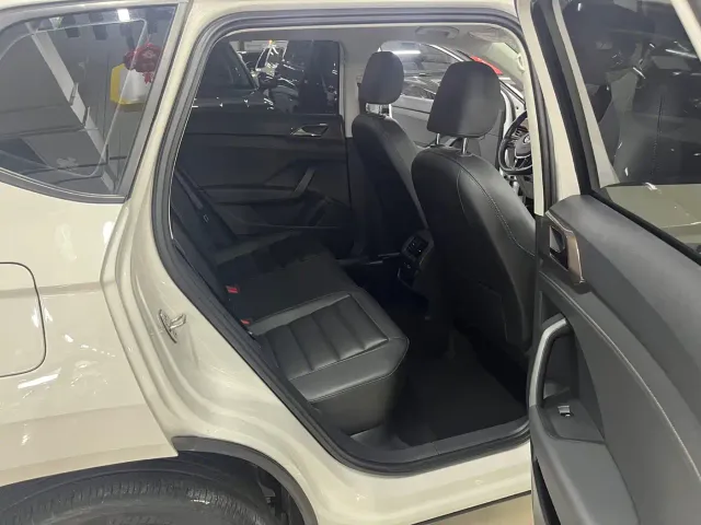 Volkswagen Tharu — Фото автомобиля 13
