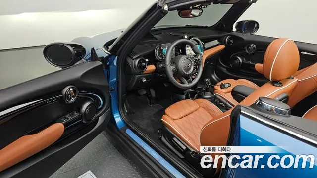 Mini Cooper Convertible — Фото автомобиля 10
